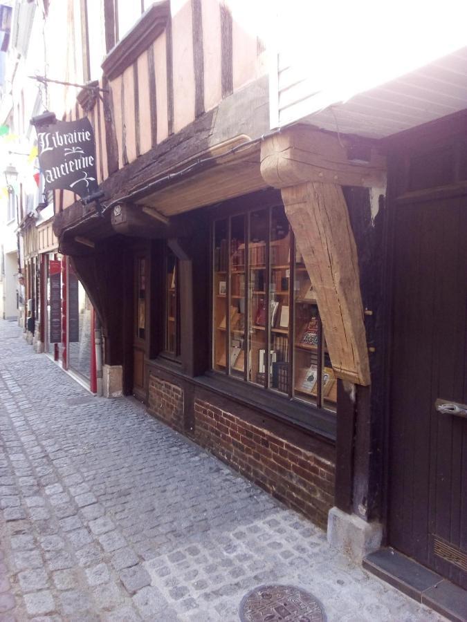Chambre dans le centre historique Pont-Audemer Extérieur photo
