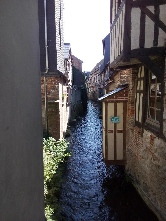 Chambre dans le centre historique Pont-Audemer Extérieur photo